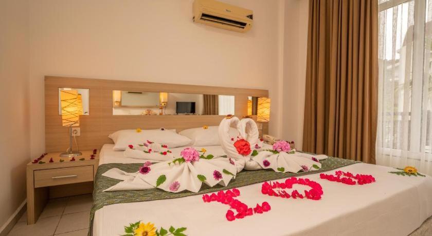 Malibu Resort Кемер Экстерьер фото